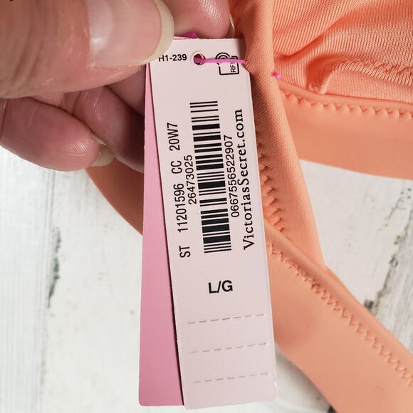 NWT Victoria's Secret Lip Smacker Coral Essential Halter Bikini Top Size Large - Picture 8 of 15